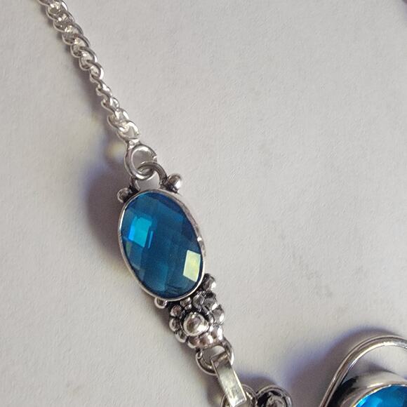 Sterling Silver Blue Howlite Heart Necklace Set With Blue Topaz Earrings - Picture 8 of 10